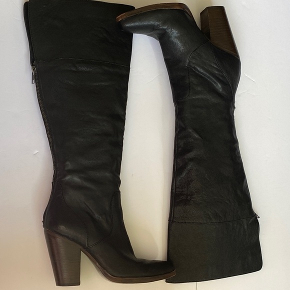 Steve Madden Shoes - Leather Steve Madden Black Knee High Heeled Boots Women’s 8